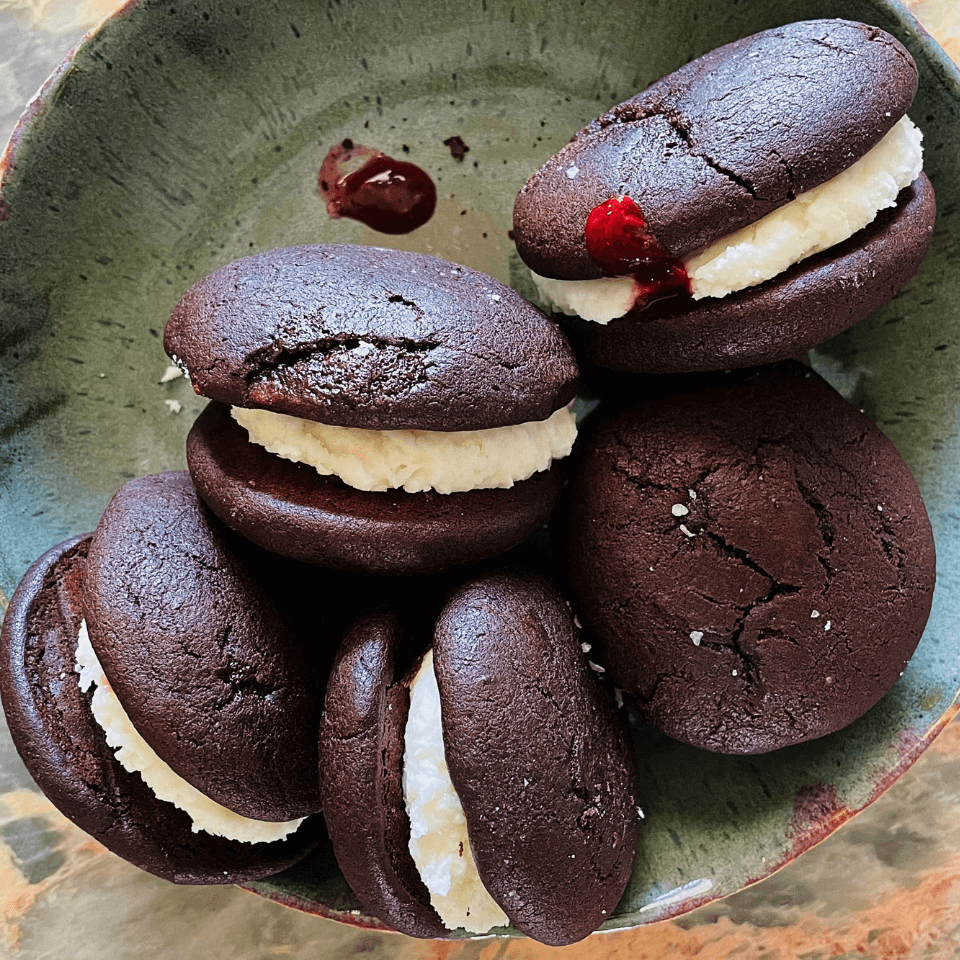 A dish with whoopie pie cookies