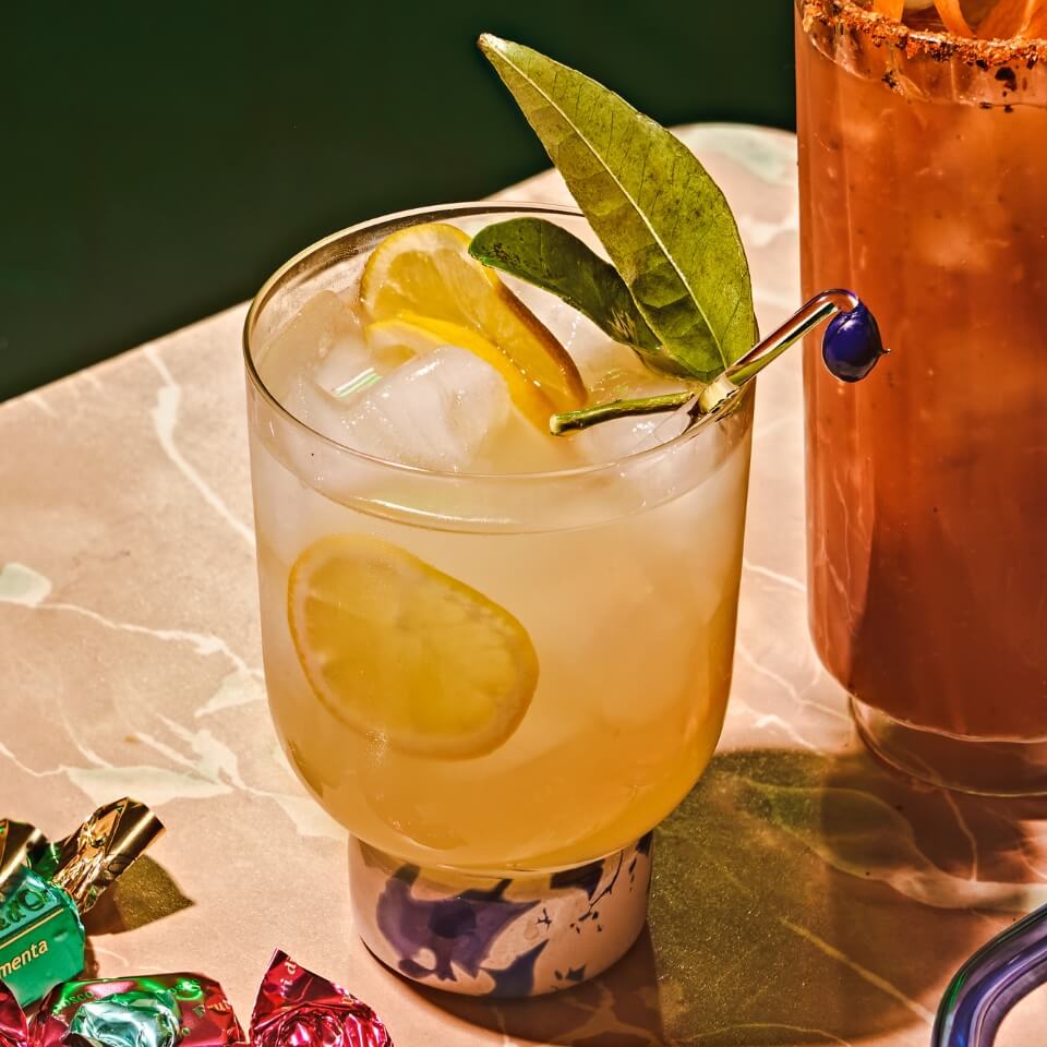 A glass of lemonade