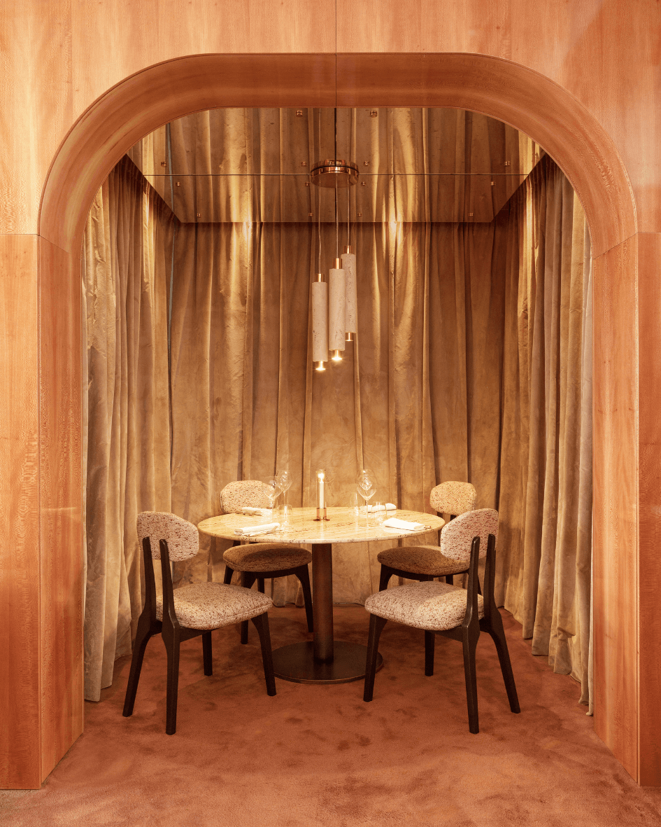 dining room alcove with arched entry